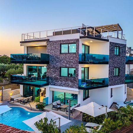 Luxury Apartments Vilamaloca Vir Bagian luar foto