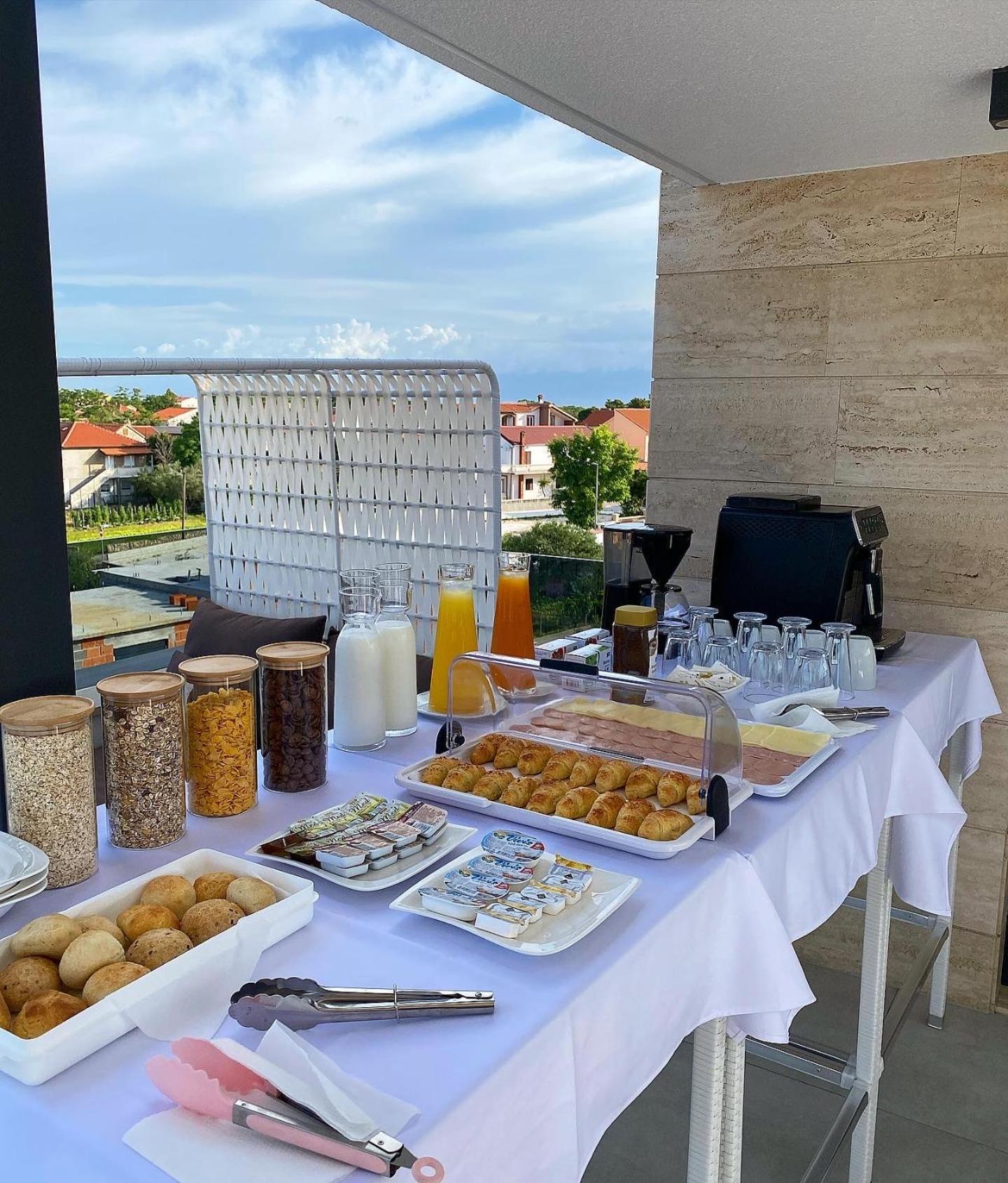 Luxury Apartments Vilamaloca Vir Bagian luar foto
