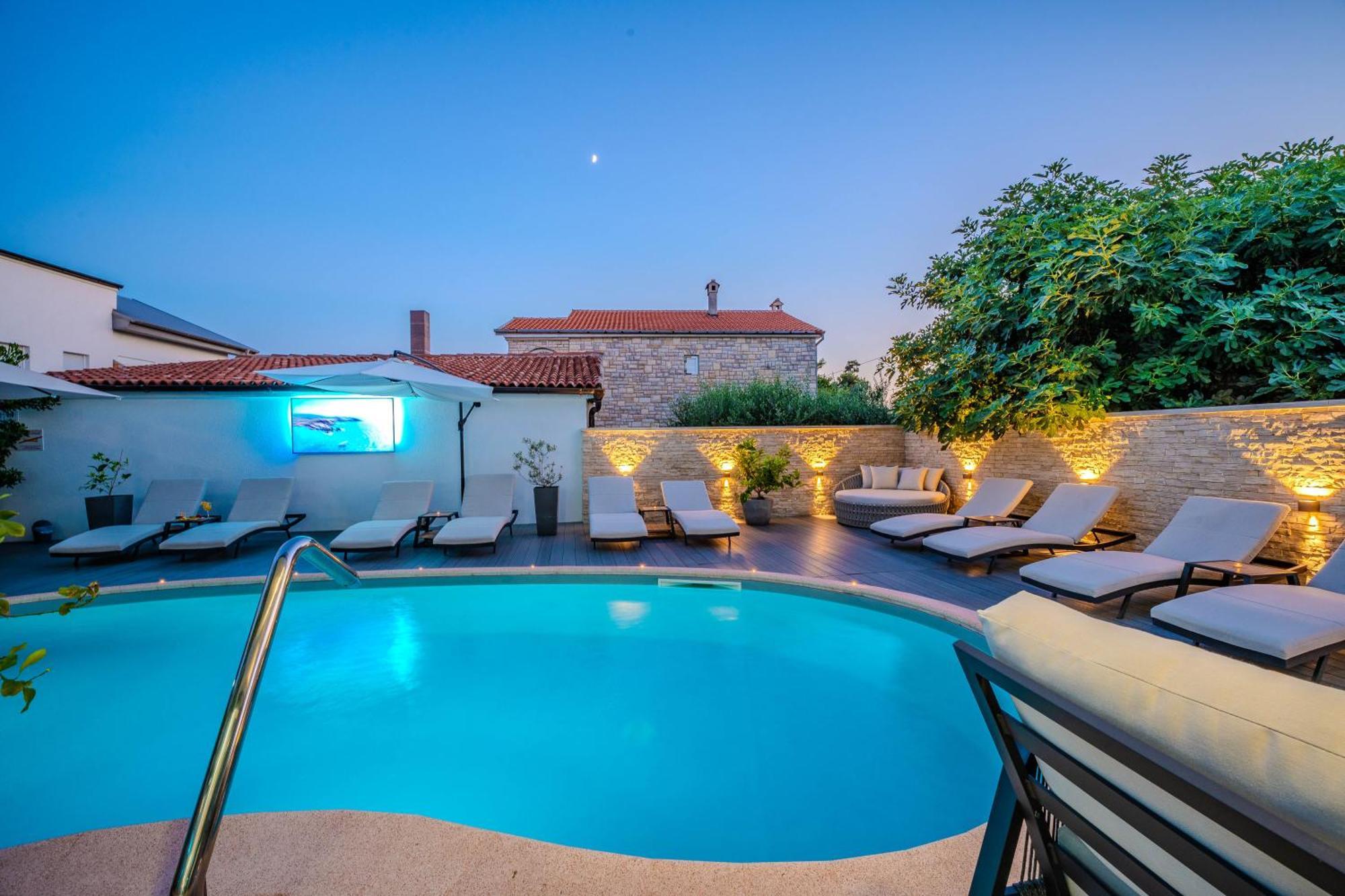 Luxury Apartments Vilamaloca Vir Bagian luar foto